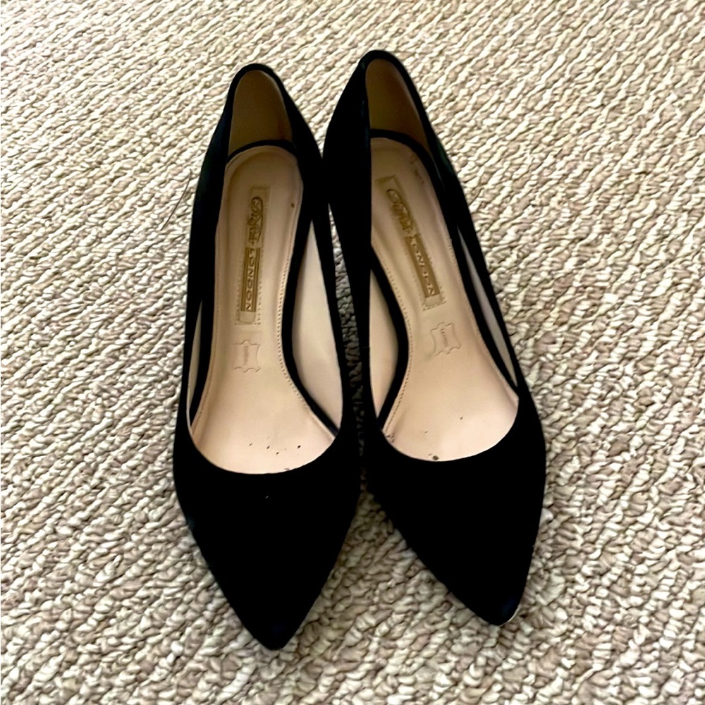Short black heels